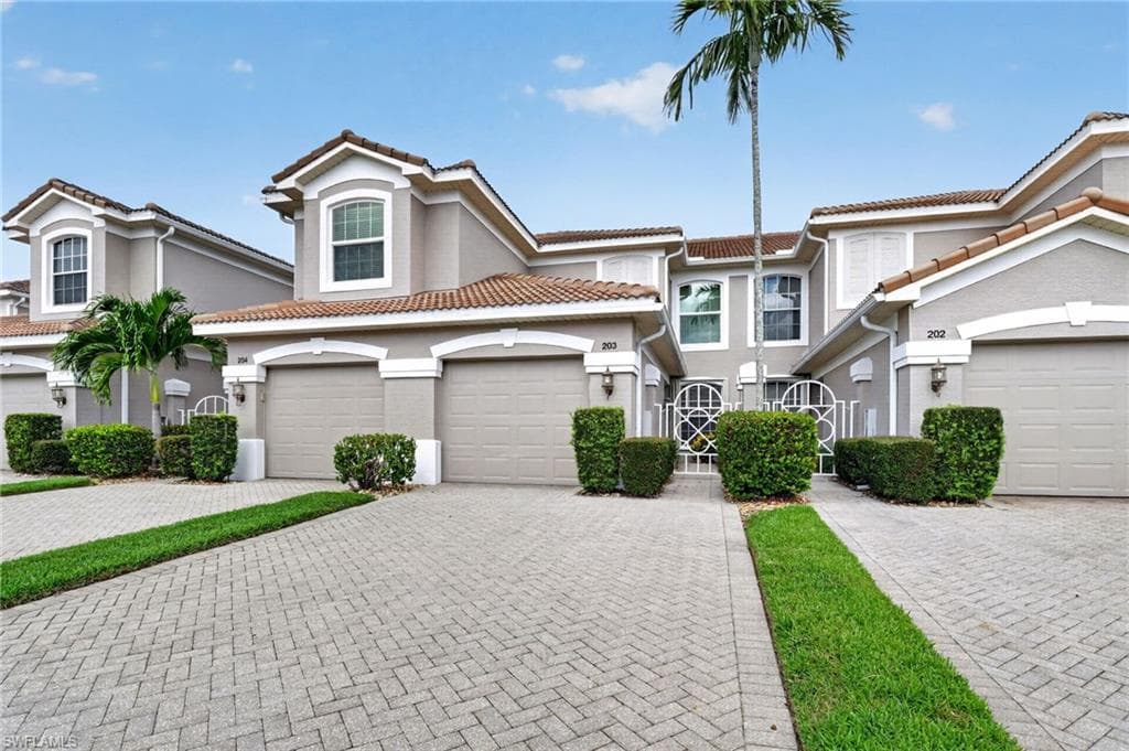 10006 Sky View WAY 203 FORT MYERS, FL 33913