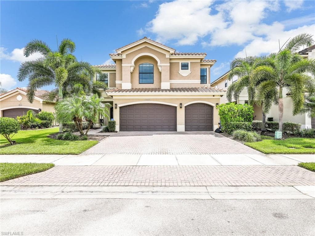 10008 Chesapeake Bay DR FORT MYERS, FL 33913