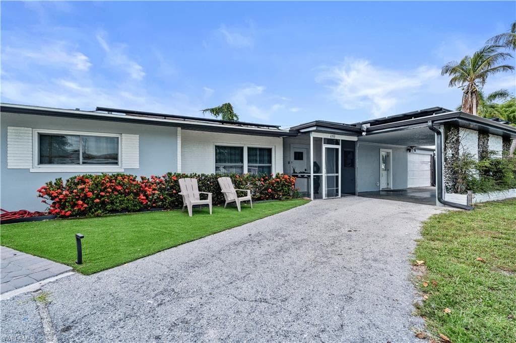 4350 Orangewood AVE FORT MYERS, FL 33901