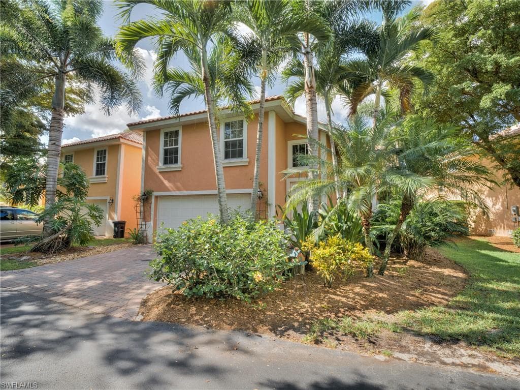9124 Brendan Preserve CT BONITA SPRINGS, FL 34135