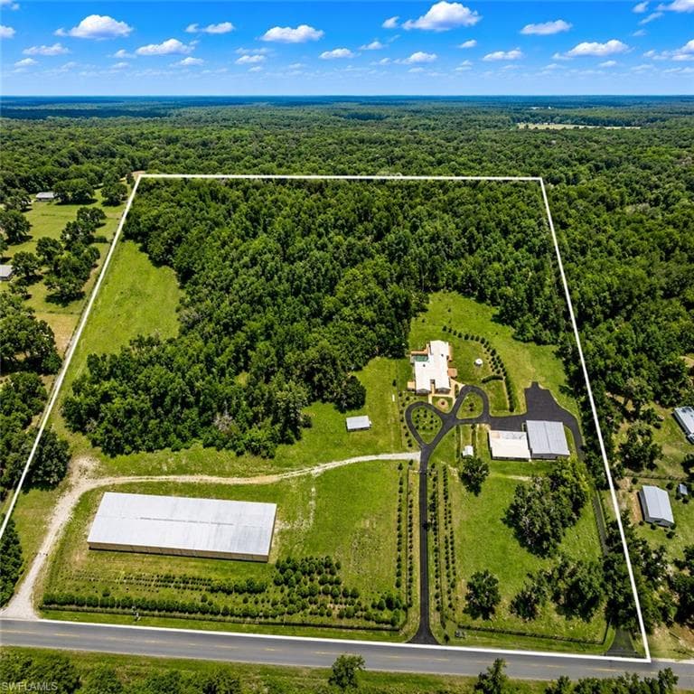 27255 HICKORY HILL RD BROOKSVILLE, FL 34602