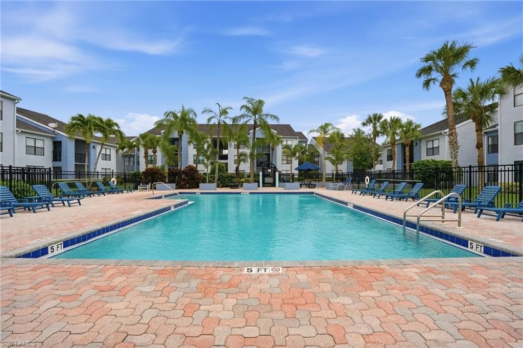 13515 Eagle Ridge DR 525 FORT MYERS, FL 33912