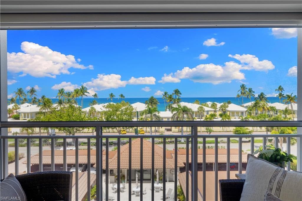 2600 Gulf Shore BLVD N 54 NAPLES, FL 34103