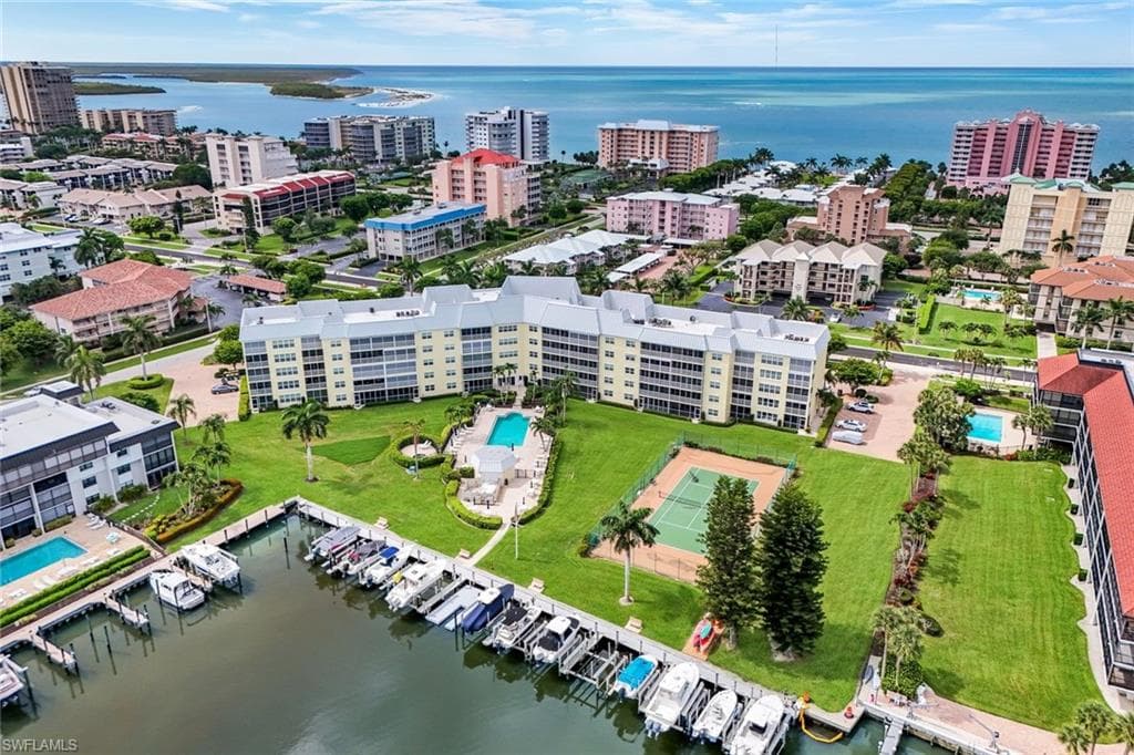 1011 Swallow AVE 105 MARCO ISLAND, FL 34145