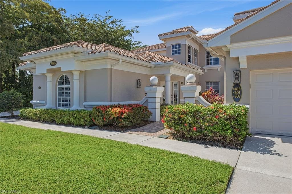 3995 Deer Crossing CT 201 NAPLES, FL 34114