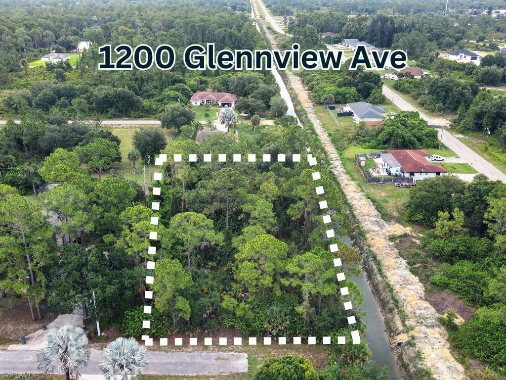 1200 Glenn AVE LEHIGH ACRES, FL 33972