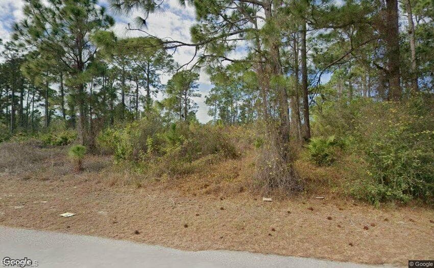 456 Hull AVE S LEHIGH ACRES, FL 33974