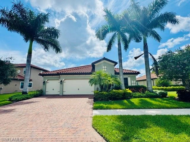 1414 MOCKINGBIRD DR NAPLES, FL 34120