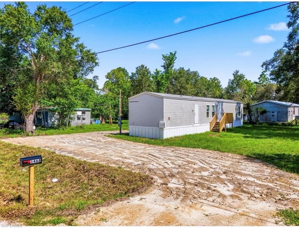 1468 Navaho AVE LABELLE, FL 33935
