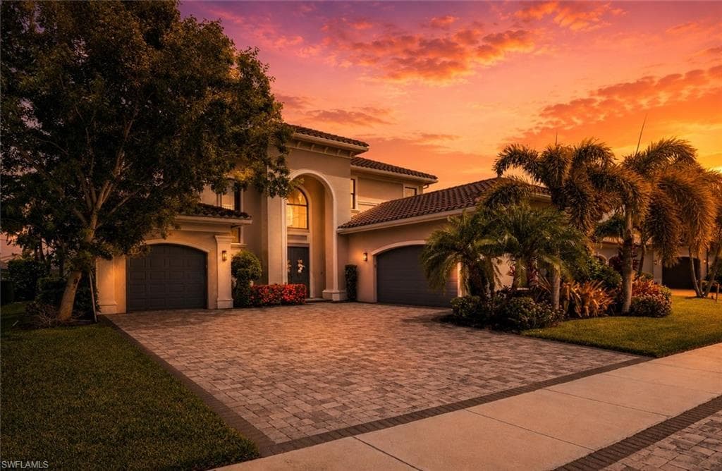 4541 Azalea DR NAPLES, FL 34119