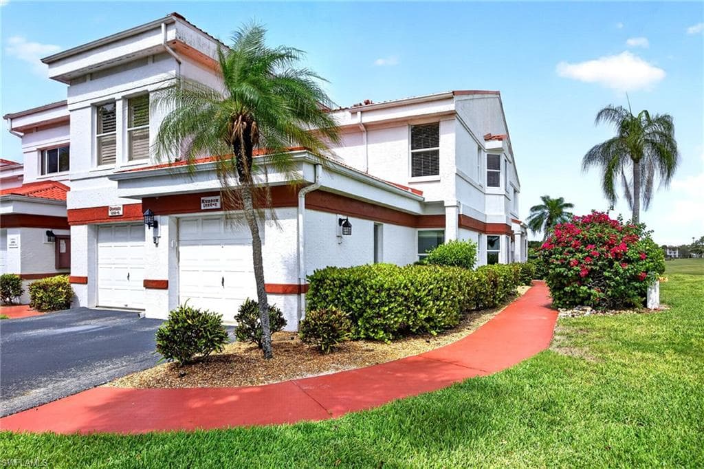 1990 Leisure DR 3 FORT MYERS, FL 33907