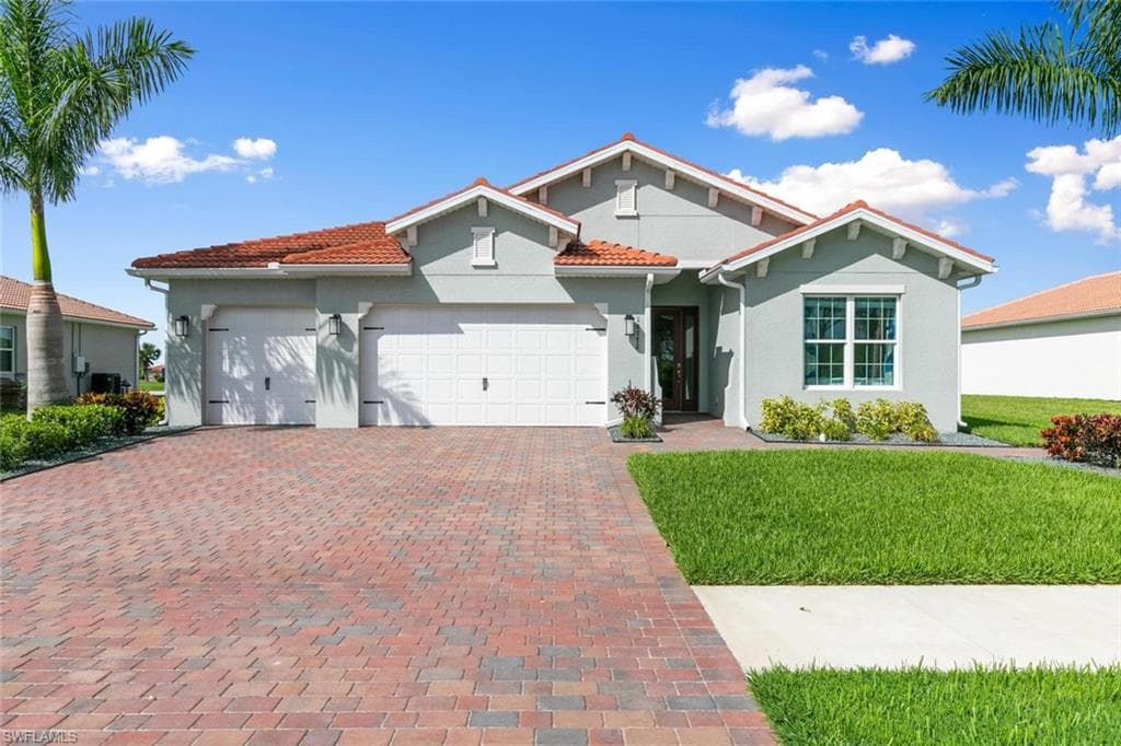 18772 Royal Hammock BLVD NAPLES, FL 34114