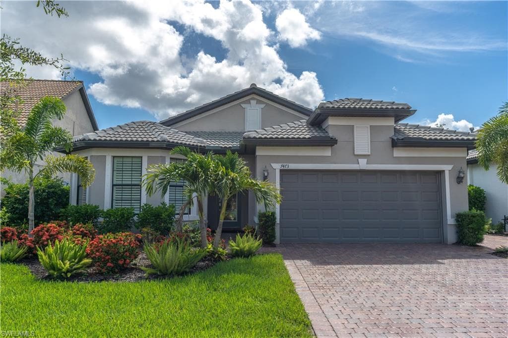 7473 Winding Cypress DR NAPLES, FL 34114