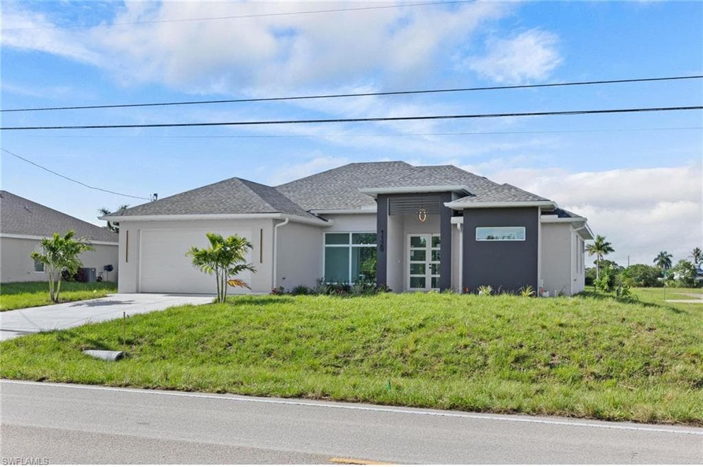 1129 Jacaranda PKWY E CAPE CORAL, FL 33909