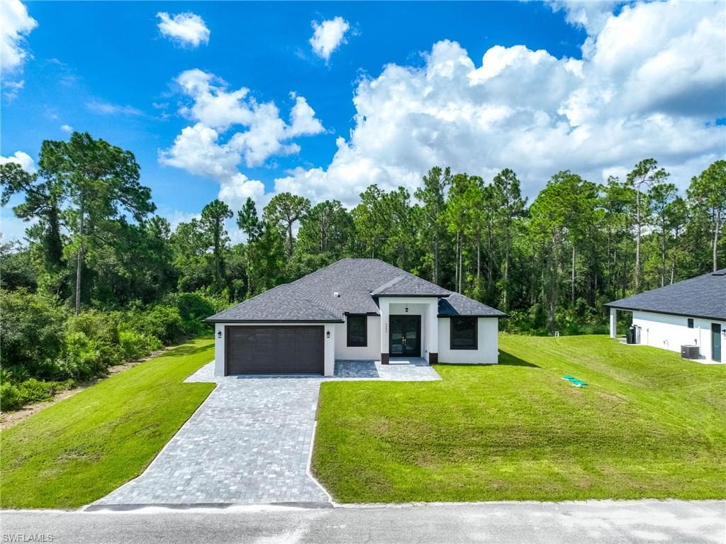 4402 E 13th ST LEHIGH ACRES, FL 33972