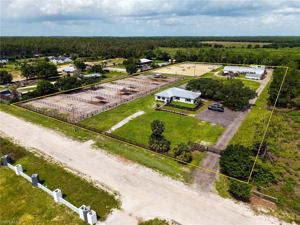 12090 Shawnee RD FORT MYERS, FL 33913