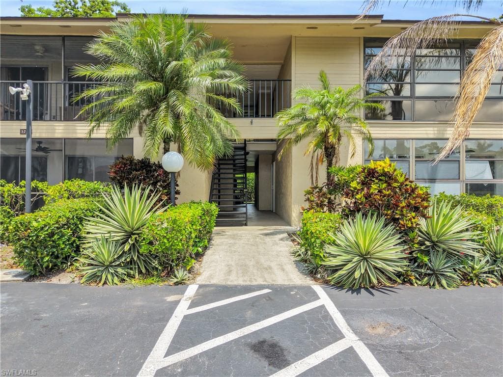 5713 Foxlake DR 1 NORTH FORT MYERS, FL 33917
