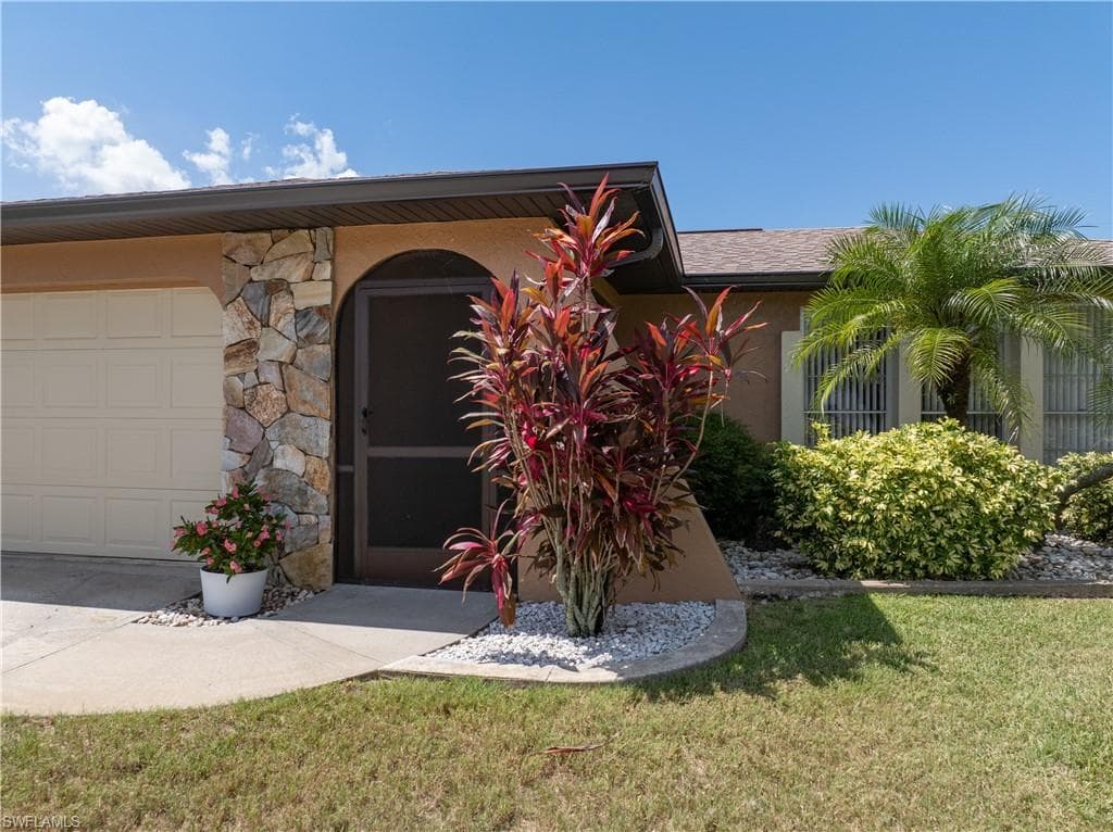 414 SE 31st ST CAPE CORAL, FL 33904