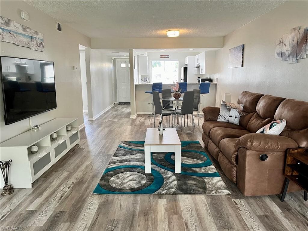 190 Palm DR 1 NAPLES, FL 34112