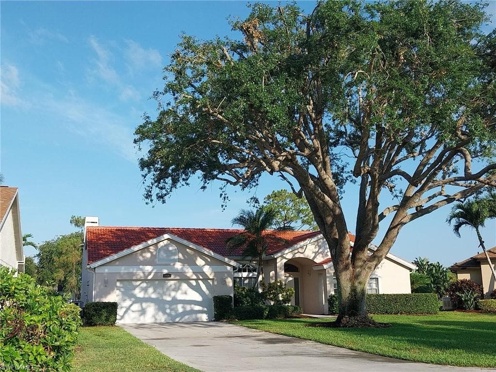449 Dundee CT NAPLES, FL 34104