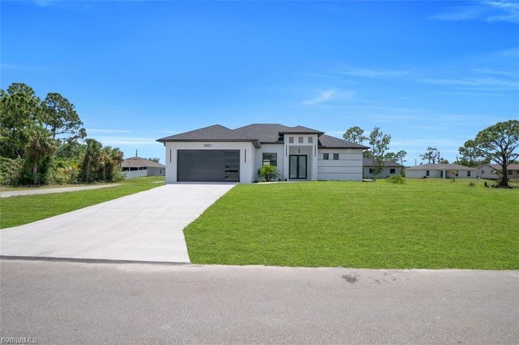 3901 3rd ST SW LEHIGH ACRES, FL 33976