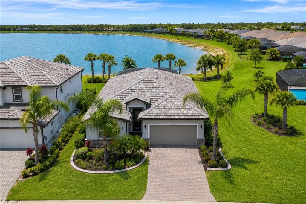 19639 Beechcrest PL ESTERO, FL 33928
