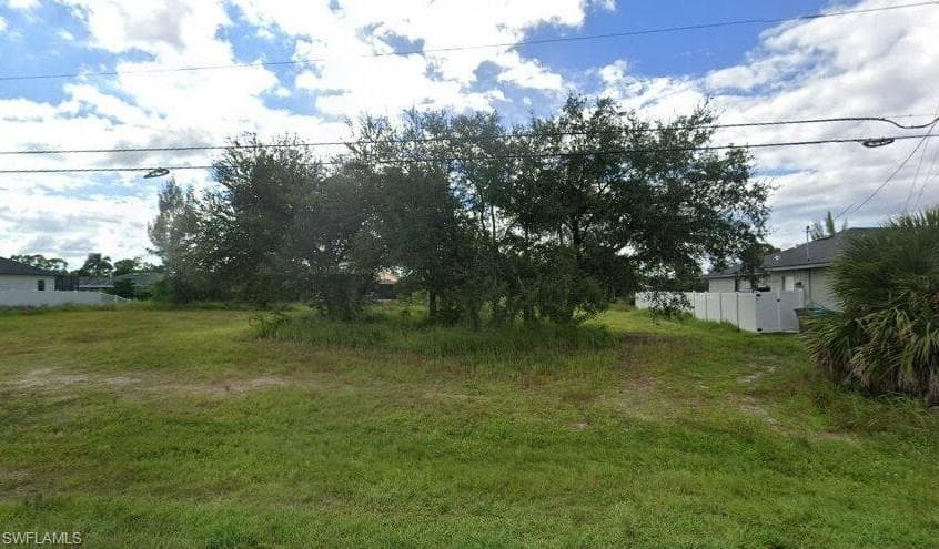 1818 SW 17th AVE CAPE CORAL, FL 33991