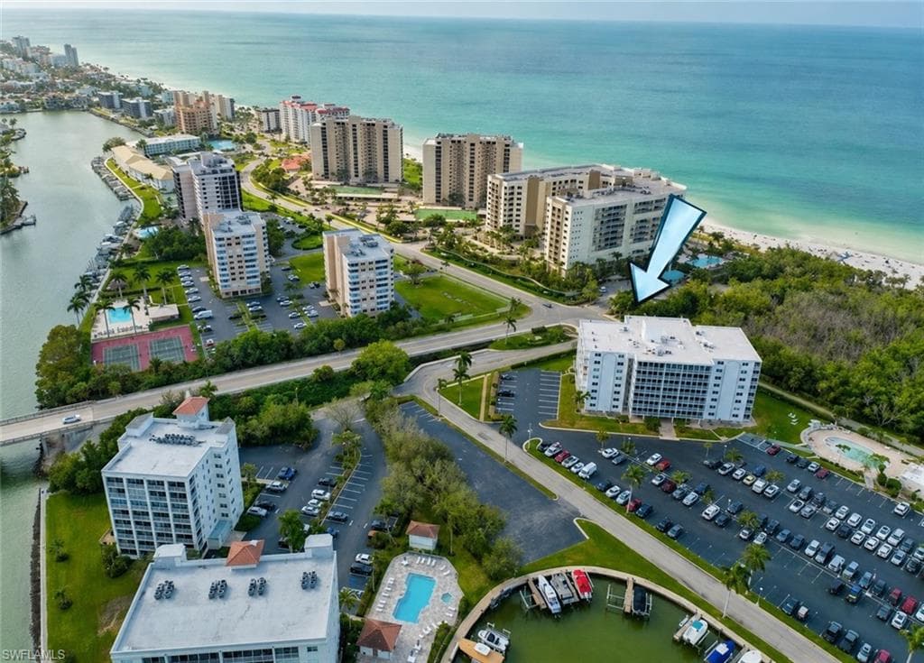 1 Bluebill AVE 405 NAPLES, FL 34108