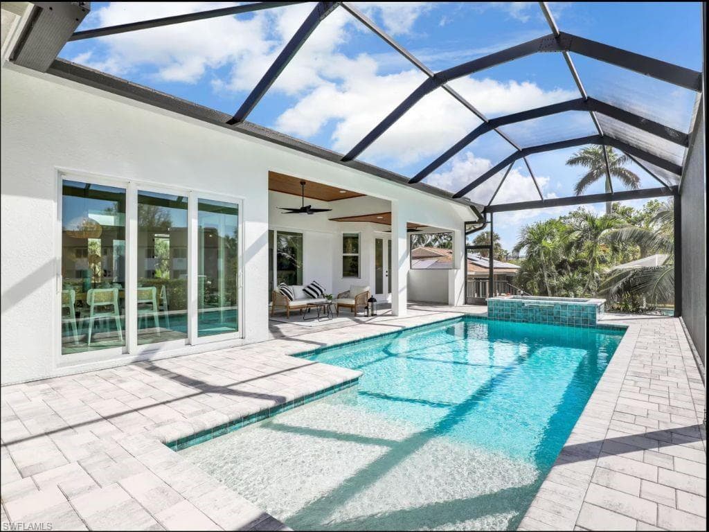 138 Greenbrier ST MARCO ISLAND, FL 34145