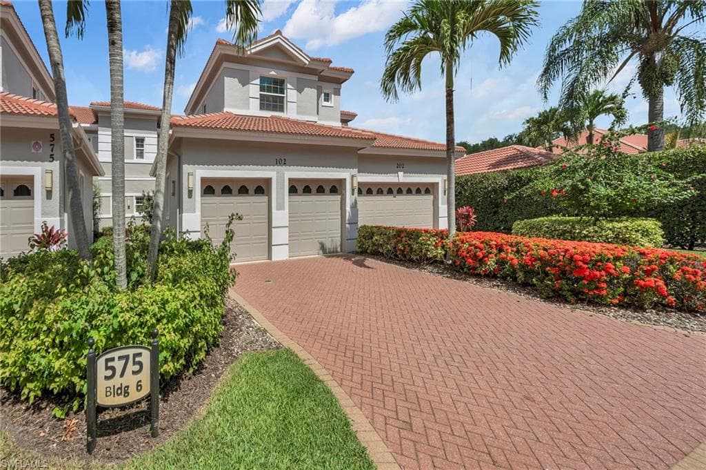 575 El Camino Real 6102 NAPLES, FL 34119