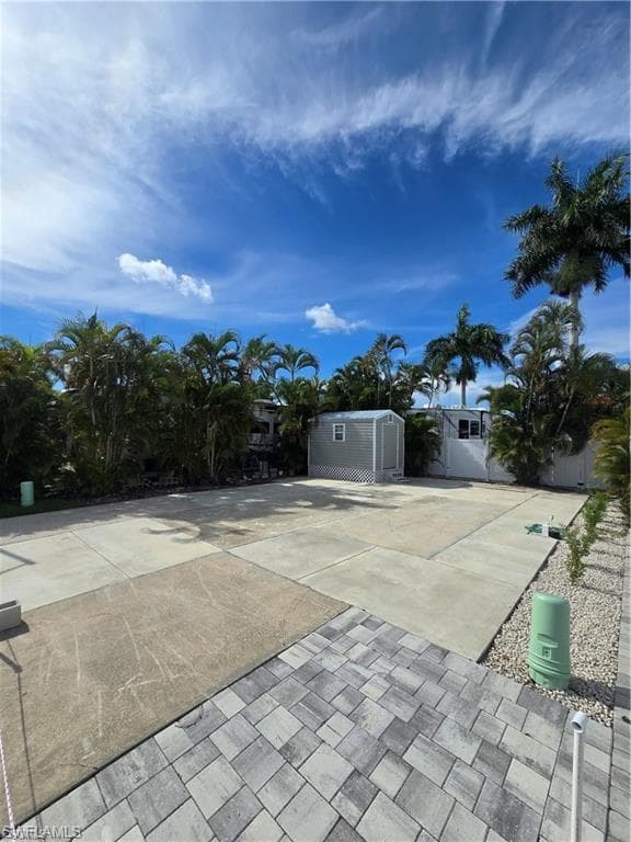 5650 Red Bird LN FORT MYERS, FL 33908