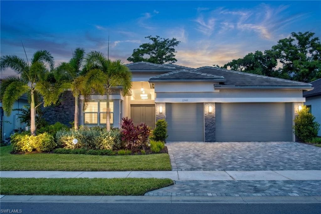 12069 Mimosa ST NAPLES, FL 34120