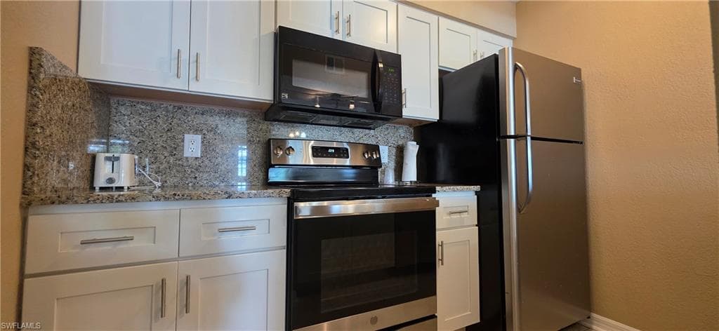 3419 Winkler AVE FORT MYERS, FL 33916