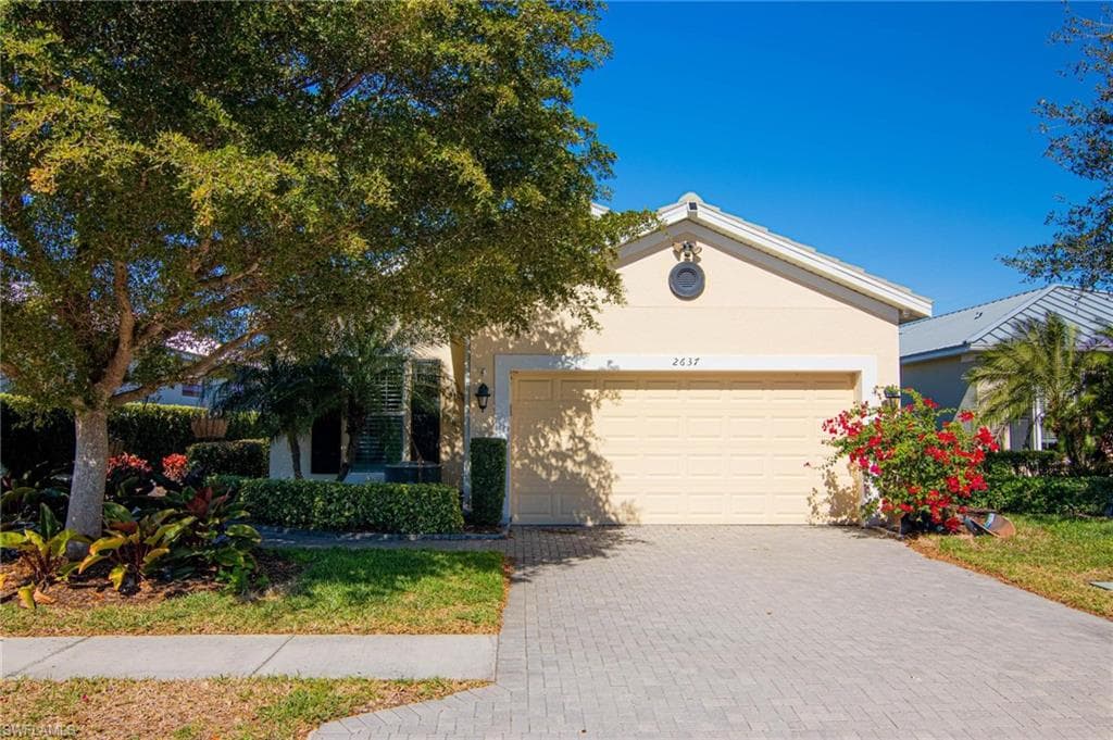 2637 Vareo CT CAPE CORAL, FL 33991