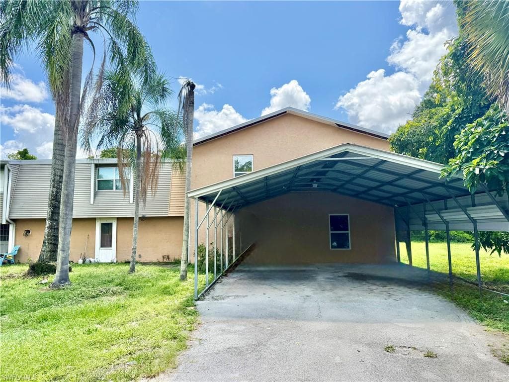2222 Unity AVE FORT MYERS, FL 33901