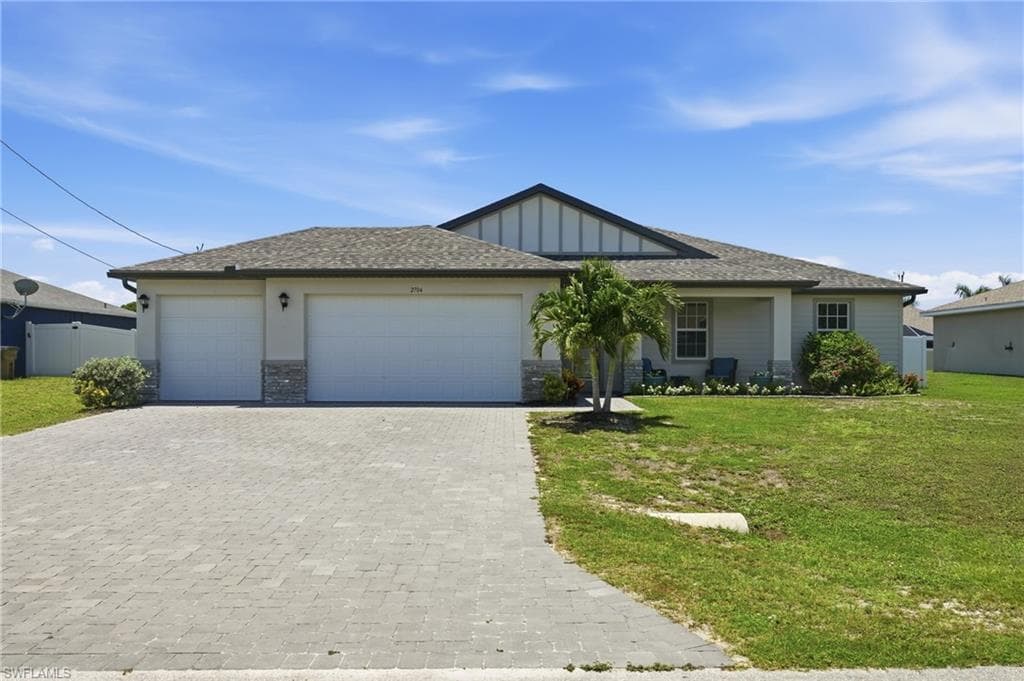 2704 SW 15th AVE CAPE CORAL, FL 33914
