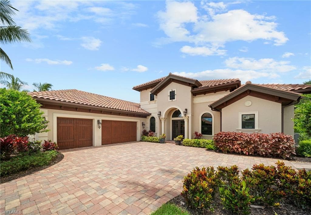 6477 Costa CIR NAPLES, FL 34113