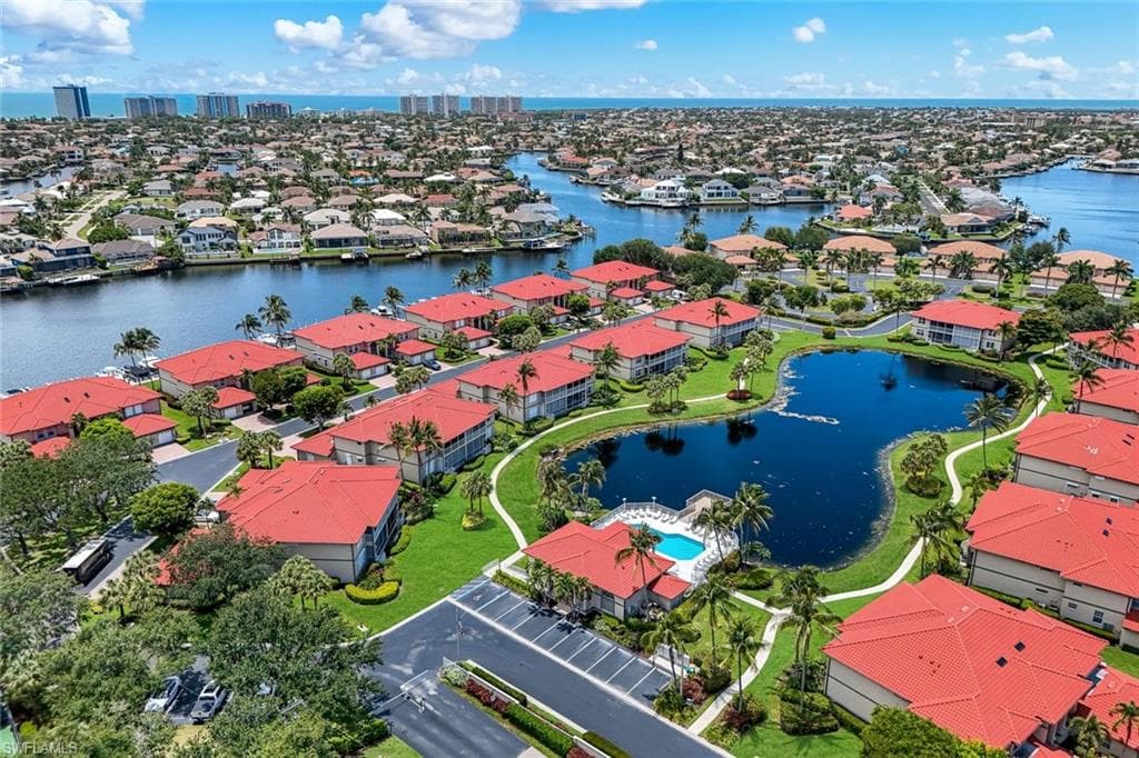210 Waterside CIR 201 MARCO ISLAND, FL 34145