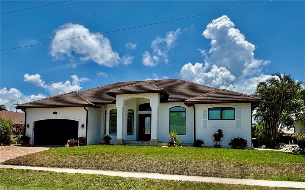 21 Hickory CT MARCO ISLAND, FL 34145
