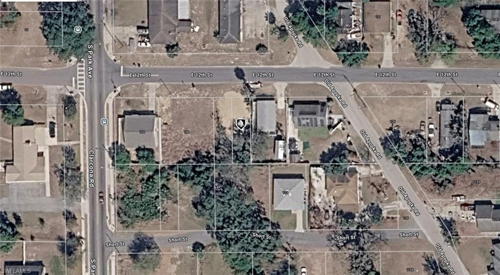 114 E 12th ST APOPKA, FL 32703