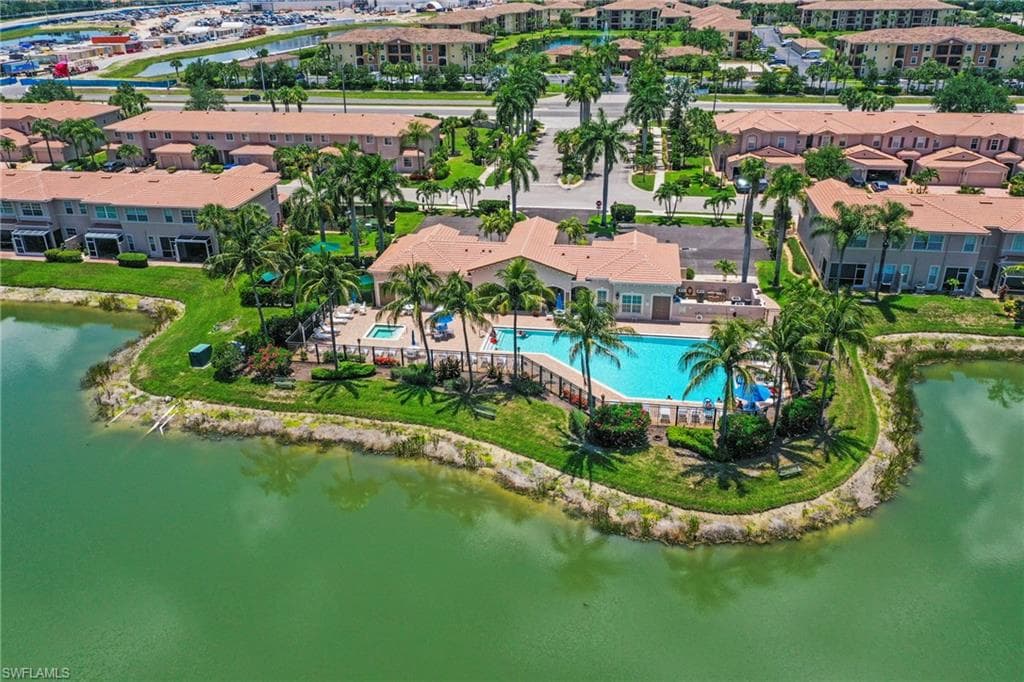 3916 Cherrybrook LOOP FORT MYERS, FL 33966