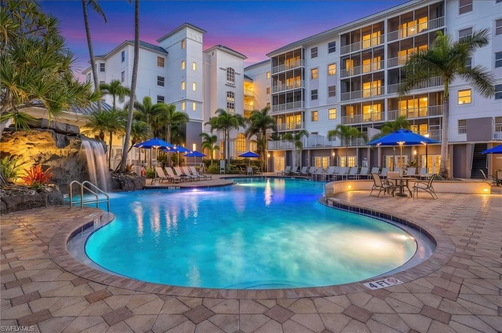 460 Launch CIR 202 NAPLES, FL 34108