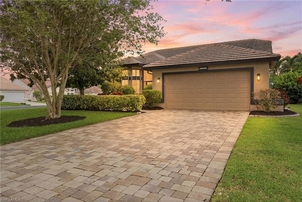 8185 Breton CIR FORT MYERS, FL 33912