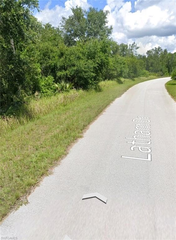 1861 Latham DR LEHIGH ACRES, FL 33972