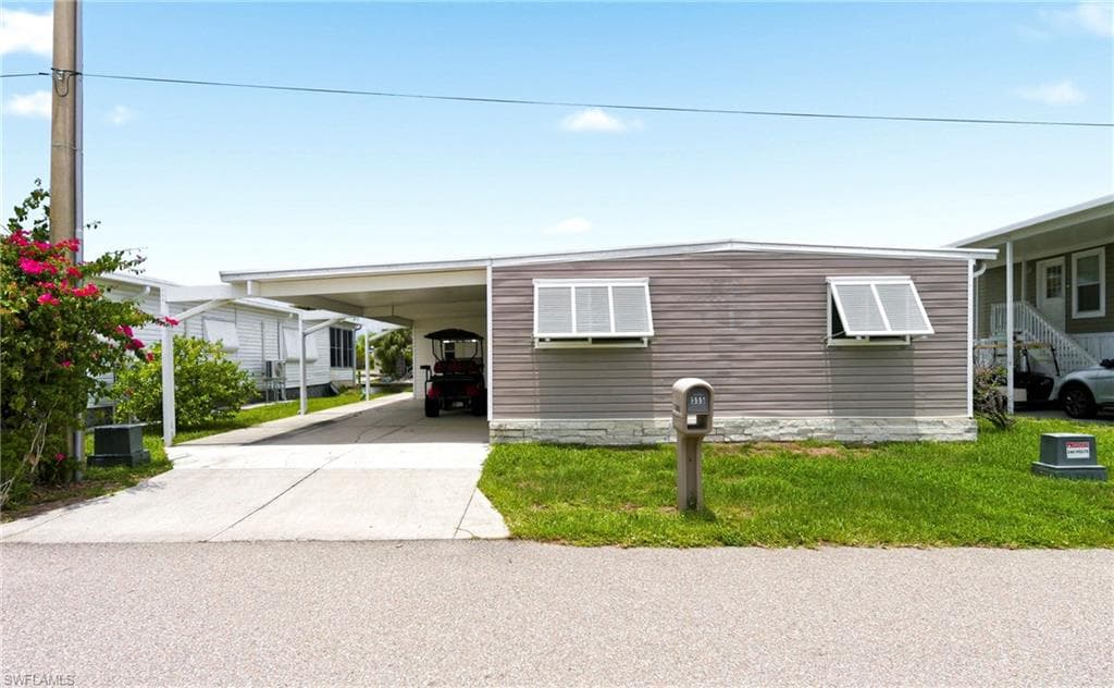 5509 Sir Walter WAY NORTH FORT MYERS, FL 33917