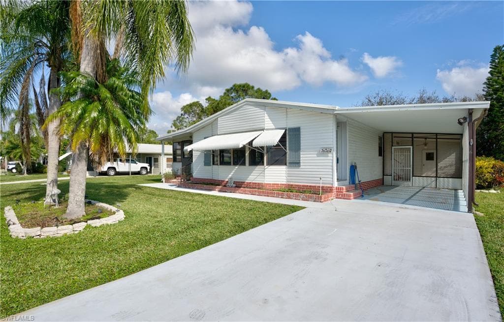 26260 Squire LN BONITA SPRINGS, FL 34135