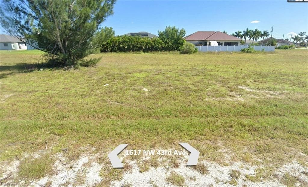 1617 NW 43rd AVE CAPE CORAL, FL 33993