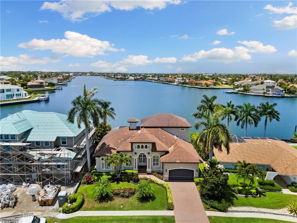 1056 Fieldstone DR MARCO ISLAND, FL 34145