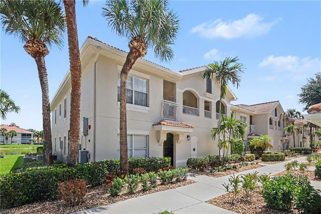 3031 Horizon LN 2303 NAPLES, FL 34109