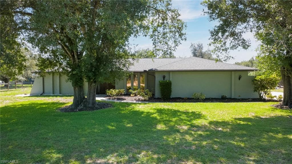 19250 Tammy LN NORTH FORT MYERS, FL 33917